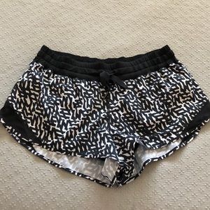 Lululemon Hotty Hot Shorts